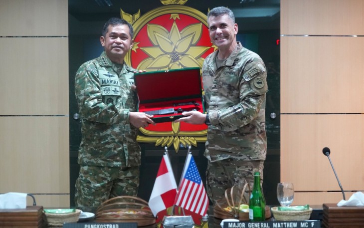 Kunjungan Kehormatan Wadanjen USARPAC
