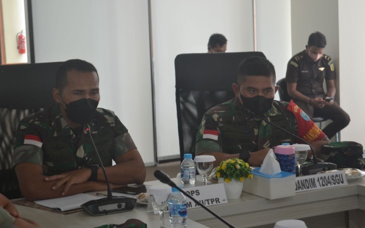 Rapat Penanganan Kepulangan PMI Melalui Jalur PLBN Entikong