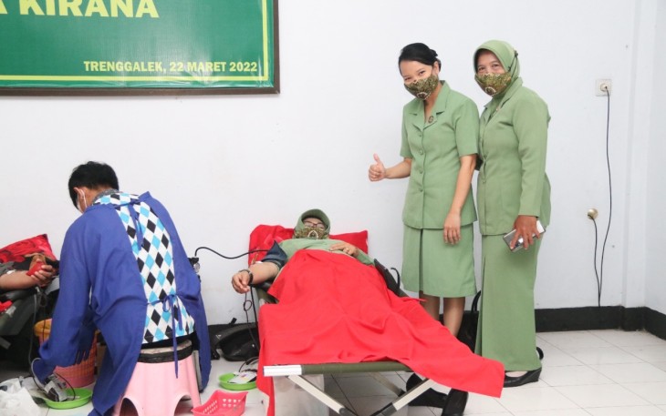Persit KCK Cabang XX Dim 0806 Gelar Baksos Donor Darah