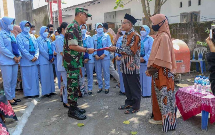 Peringati HUT ke-53, Muspusdirla Berbagi Kasih