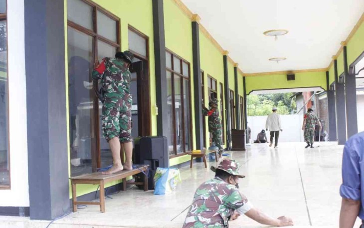 Kodim 0806/Trenggalek Laksanakan Kegiatan Gerakan Karya Bakti Seribu Masjid