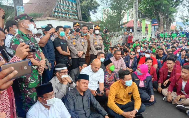 Danrem 023/KS Turun Langsung Pengamanan Unras Mahasiswa di Padangsidimpuan