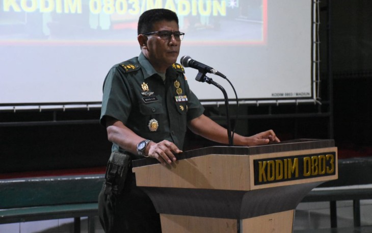 Kasdim Madiun saat membuka acara telekonsultasi Stunting di Makodim