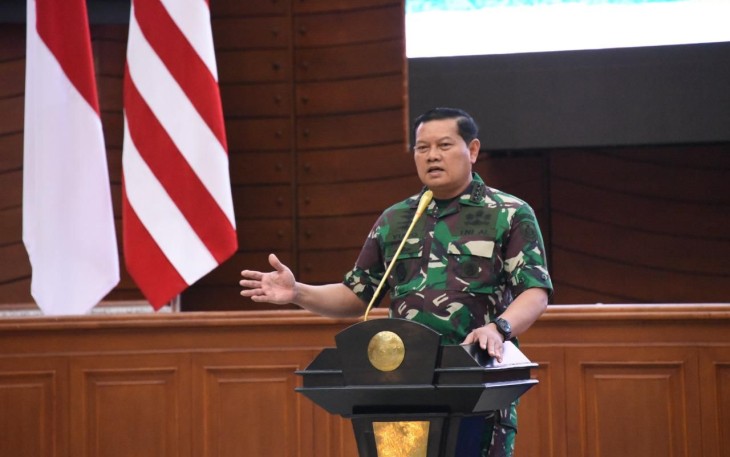 Kasal saat memberikan pengarahan perwira tinggi TNI AL di Wisma Elang Laut Jakarta 