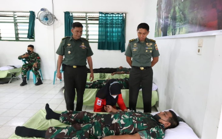 Donor darah prajurit Korem 023/KS sambut HUT Ke-72 Kodam I/BB