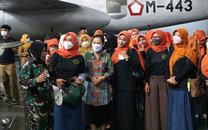Rombongan PKK saat menerima informasi mengenai Muspusdirla 