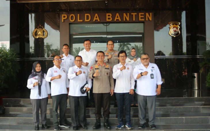 Foto bersama Kapolda bersama KPU provinsi Banten 