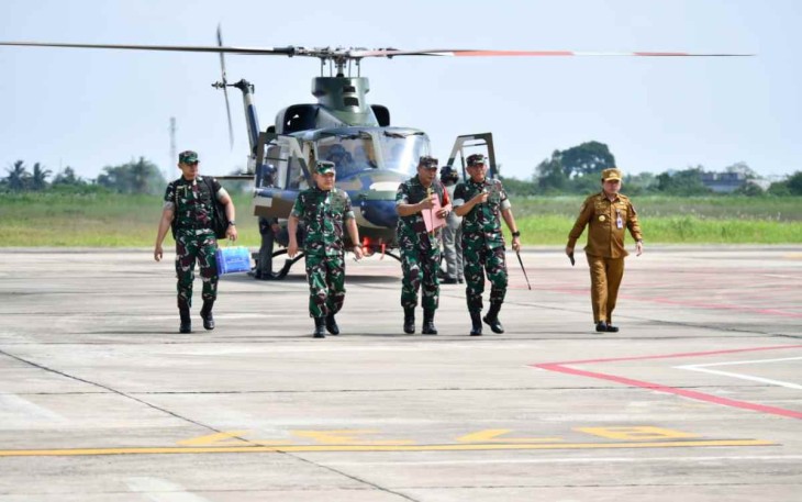 Kasad saat tinjau lahan rawan Karhutla di provinsi Jambi