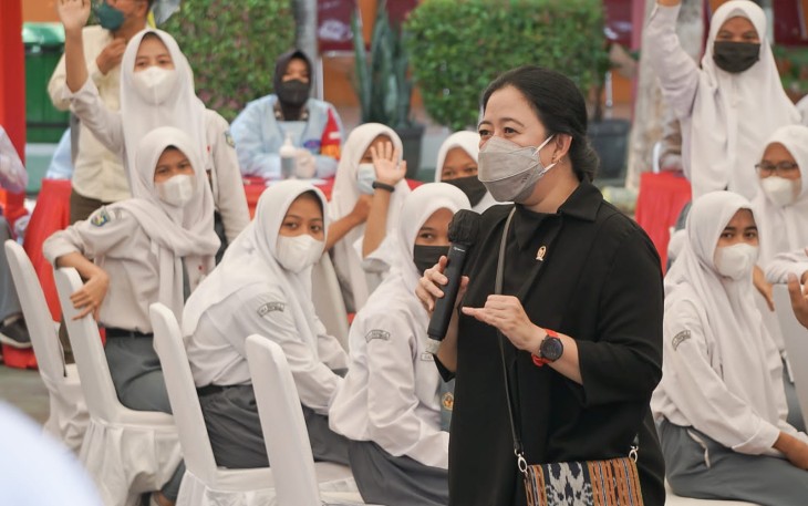 Puan Maharani saat mengunjungi SMA di Jakarta 