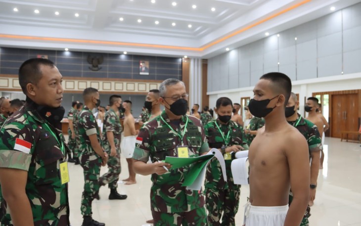  Sidang Parade  Penerimaan Caba PK Kodam XII/TPR