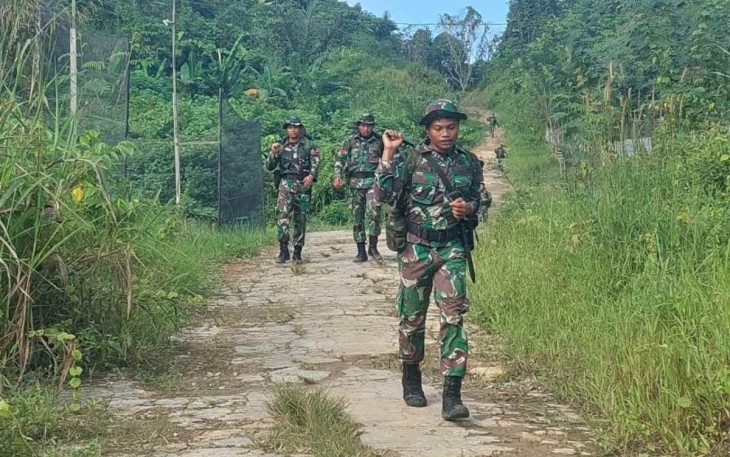Lari tempur uji ketahanan fisik prajurit Awang Long 