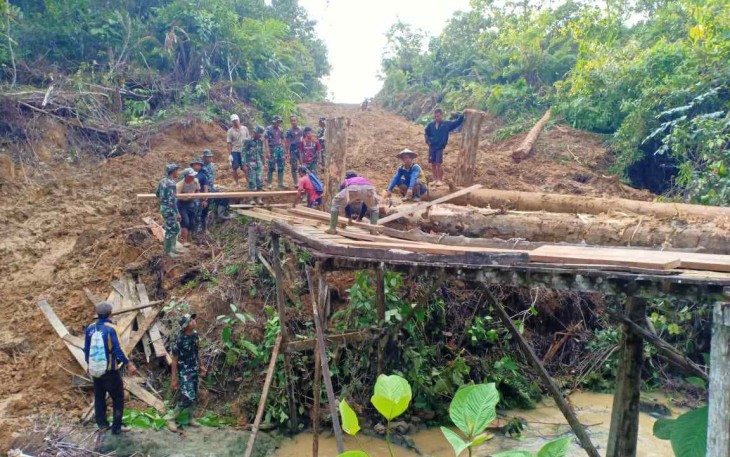 Sasaran fisik TMMD Ke 114 Kodim 1206/PSB pembangunan jembatan di desa Bahenap