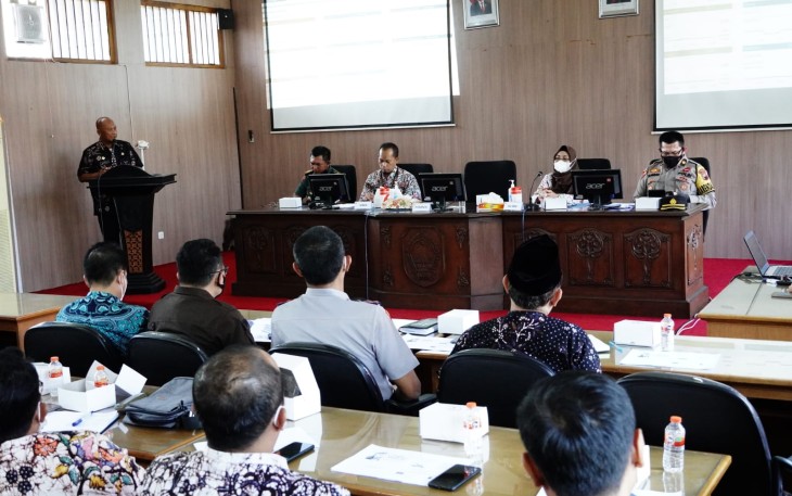  Butuh Strategi untuk Kejar Target Vaksinasi 