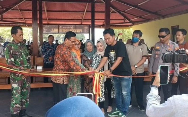 Danramil 0801/01 Pacitan saat menghadiri peresmian 