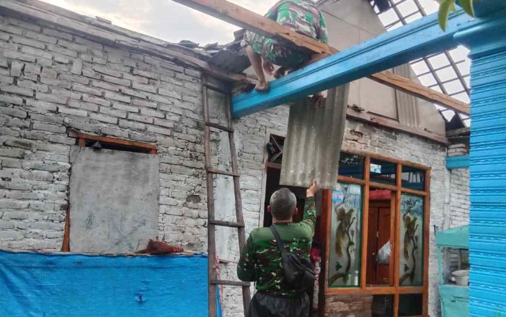 Bantu masyarakat pasca bencana angin puting beliung 