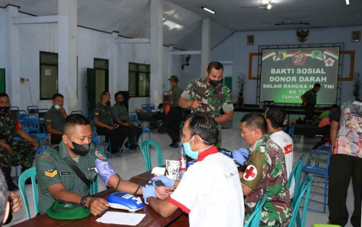 Donor darah prajurit Kodim 0802/Ponorogo, Kamis (29/9)