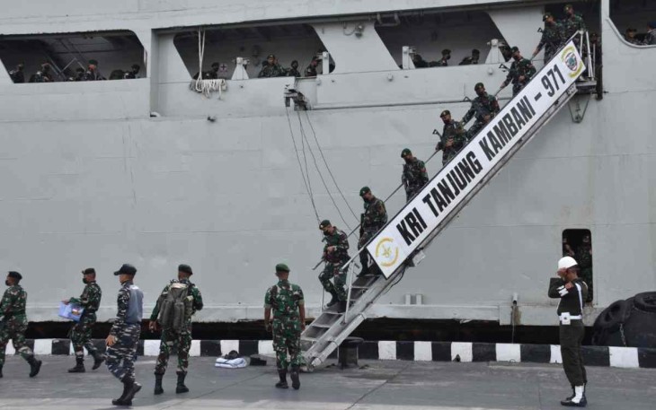 KRI Tanjung Kambani-971 saat berlabuh di dermaga Kolinlamil Jakarta, Jum'at (30/9)