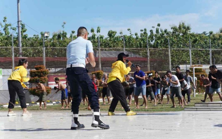 Senam aerobik warga binaan pemasyarakatan Lapas Cilegon. Selasa (4/10)
