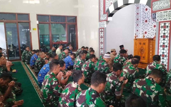 Doa bersama dan shalat ghaib korban tragedi Kanjuruhan. Rabu (5/10)