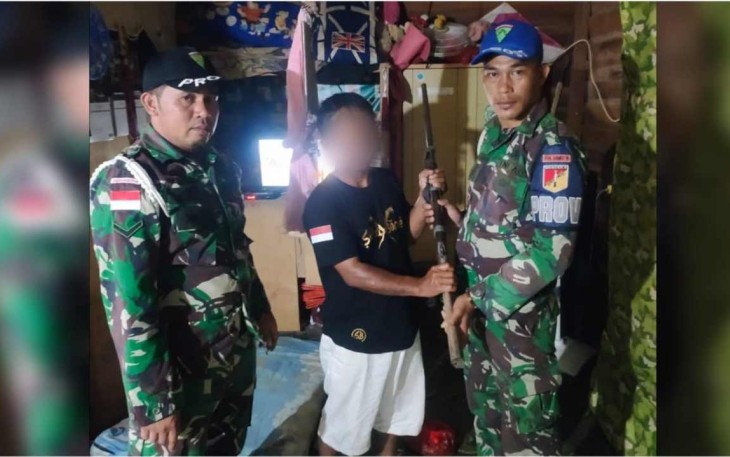 Terima senpi rakitan warga perbatasan 