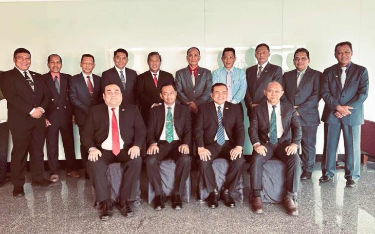 Foto bersama delegasi Tentara Udara Diraja Malaysia 