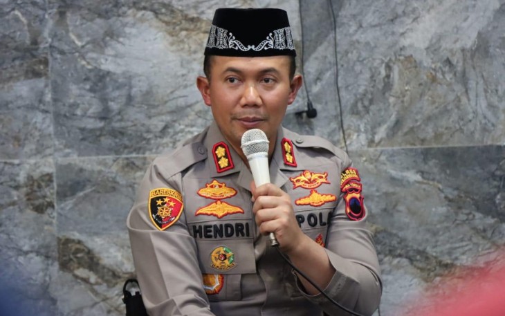 Kapolres Banjarnegara AKBP Hendri Yulianto saat implementasi Jum'at Curhat di Masjid H Nawawi