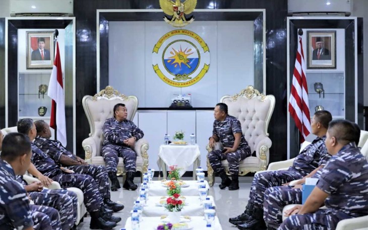 Kepala Staf Koarmada III Laksamana Pertama TNI Rudhi Aviantara saat menerima kunjungan kerja Wadan Pushidrosal
