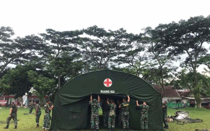 Rumah Sakit Lapangan Yonkes Pasmar 2 Peduli Gempa Cianjur 