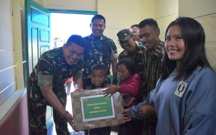 Danrem 023 KS Kolonel Inf Dodi Triwinarto saat foto bersama