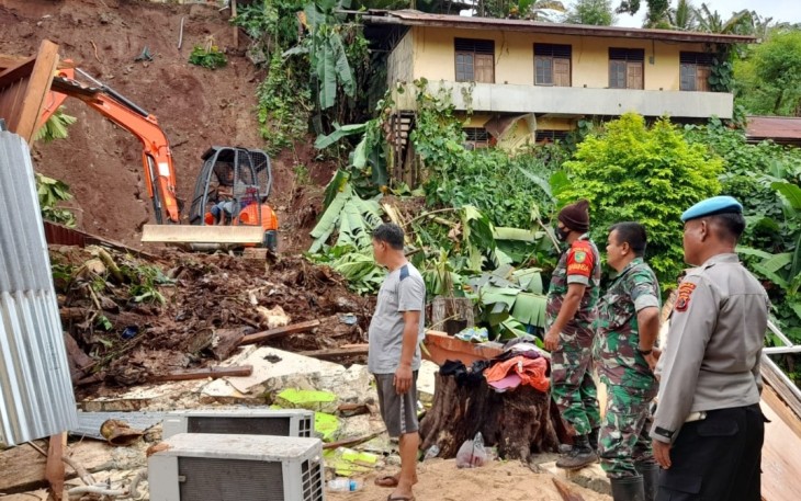 Banjir  dan tanah longsor di Jayapura 