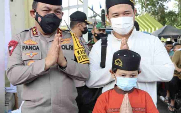 Kapolda Sumut usai melaksanakan sholat Ied di lapangan Merdeka Medan. Senin (02/05/2022) 