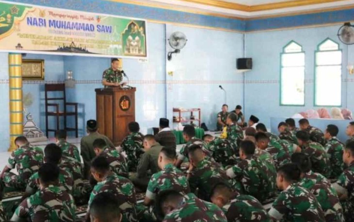 Peringatan Maulid Nabi Muhammad SAW di Lanud Manuhua 