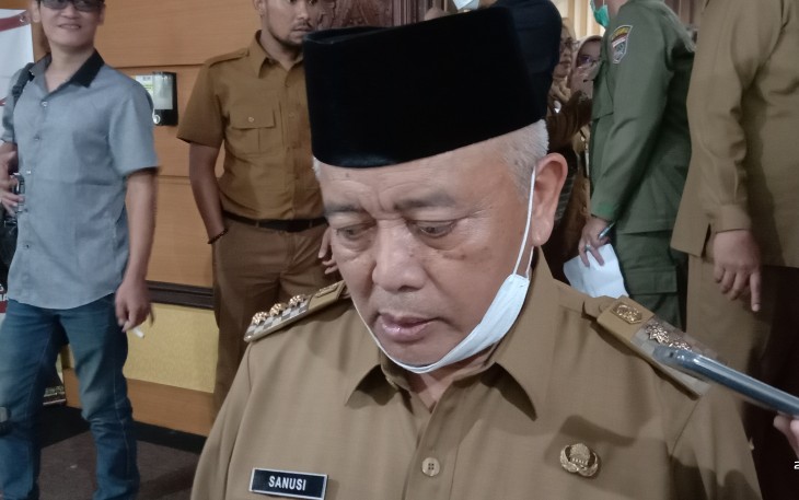 Bupati Malang, H. M Sanusi, saat diwawancara, di gedung DPRD, Selasa (15/11/2022). 