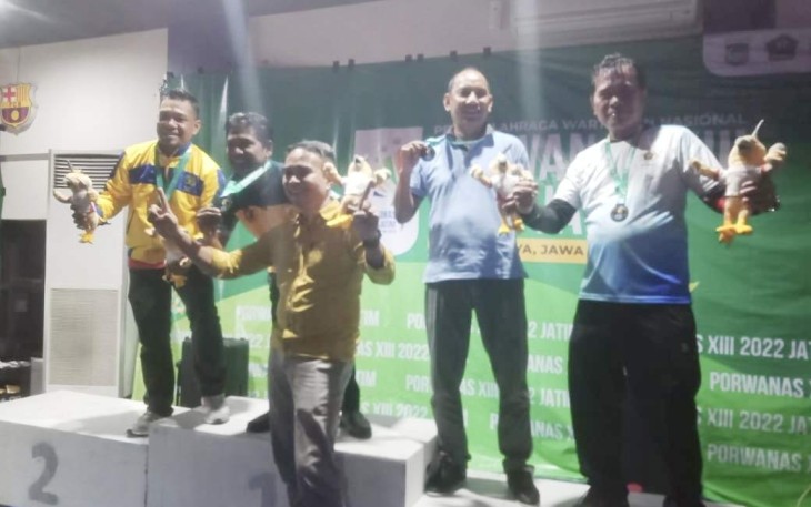 Tim Billiard Sumut saat meraih medali perak dan perunggu