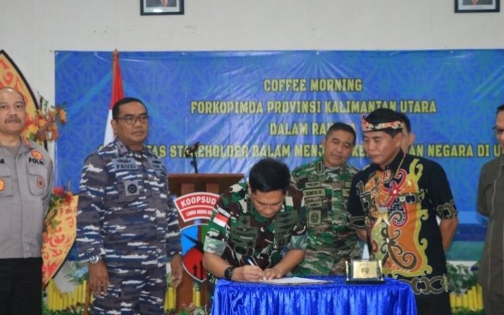 Danlanud Anang Busra Kolonel Pnb Toto Ginanto saat Coffee Morning 