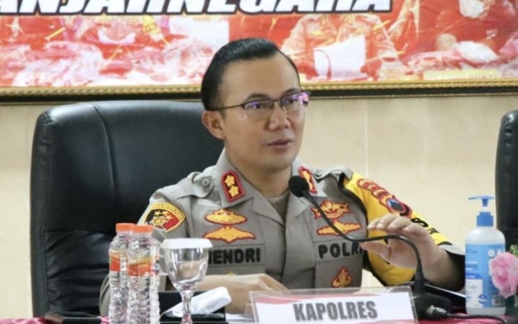 Kapolres Banjarnegara AKBP Hendro Yulianto saat memberikan keterangan pers 
