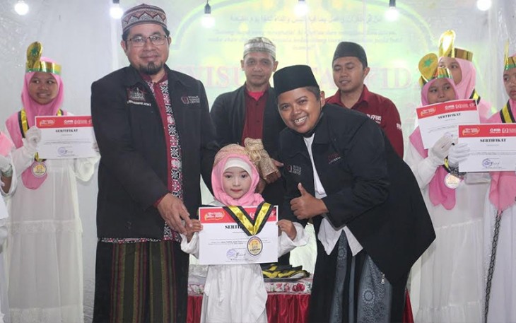Reva saat di gelaran Wisuda Tahfidz di Rumah Tahfidz Daarul Qur’an Jember, Sabtu (5/2) lalu.