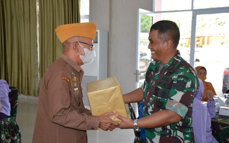 Korem 033/WP saat komsos Bersama KBT 