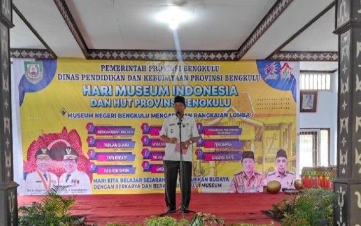 Kepala Dinas Pendidikan dan Kebudayaan Provinsi Bengkulu, Drs. Eri Yulian Hidayat, M.Pd 