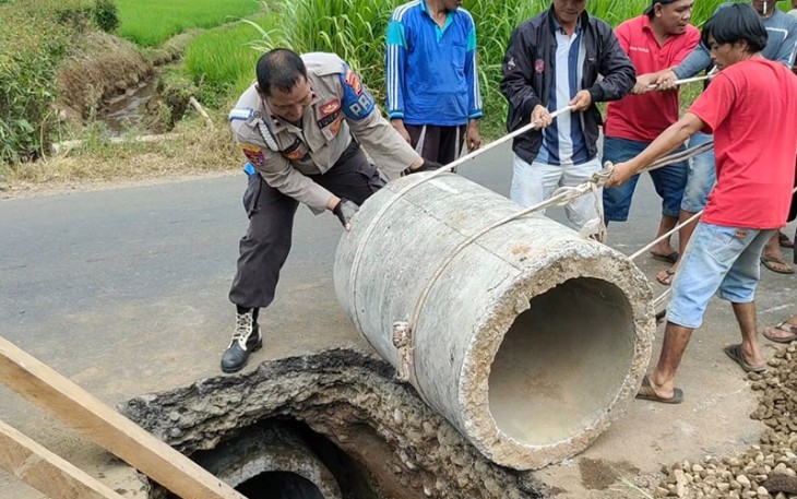 Proses Perbaikan Jalan Rusak di Bengkulu Utara