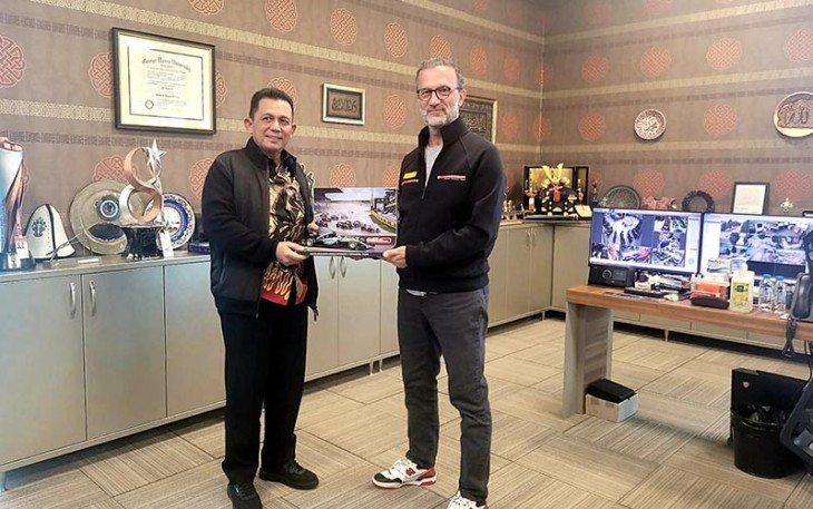 Gubernur Ansar saat Melihat Langsung Kemegahan Intercity Istanbul Park Circuit 