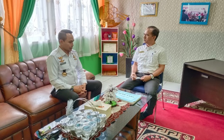 Kalapas Suliki saat mengunjungi Puskesmas setempat.