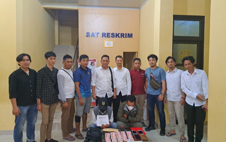 Tersangka dan barang bukti saat diamankan