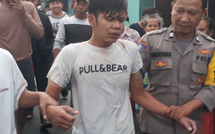 Tersangka saat diamankan