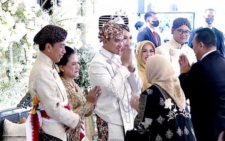 Bamsoet saat mengikuti prosesi akad nikah Kaesang dengan Erina, di Pendopo Agung, Hotel Royal Ambarukmo, Yogyakarta, Sabtu (10/12/22).