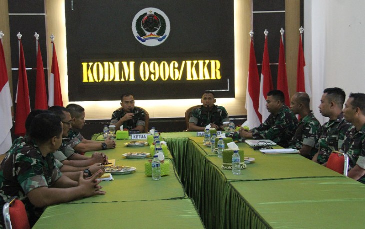 Tim Pendataan Kekuatan Logistik Slog Dam IV/Mulawarman saat Kunjungi Kodim 0906/Kutai Kartanegara