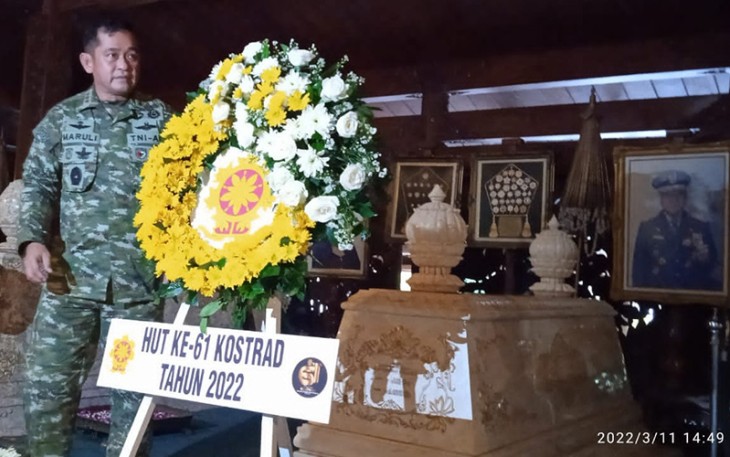 Pangkostrad Ziarah ke Makam Jenderal Soeharto di Astana Giribangun Karanganyar