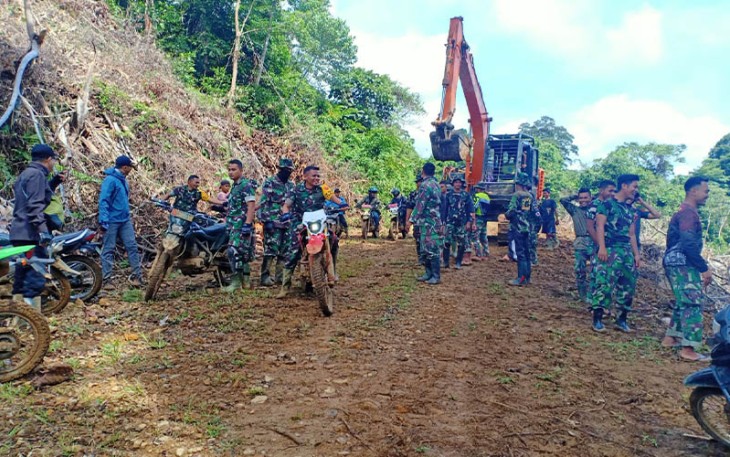 Bakti TNI Bangun Infrastruktur Tingkatkan Perekonomian Masyarakat Desa Bahenap 