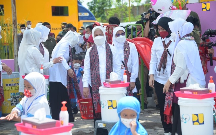 Kementerian PUPR Bersama OASE KIM saat Sosialisasikan Hidup Bersih di Sragen