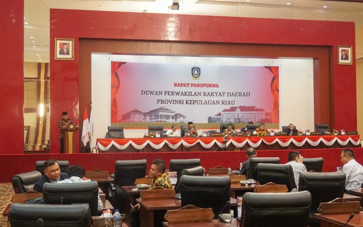 Paripurna DPRD Kepri 